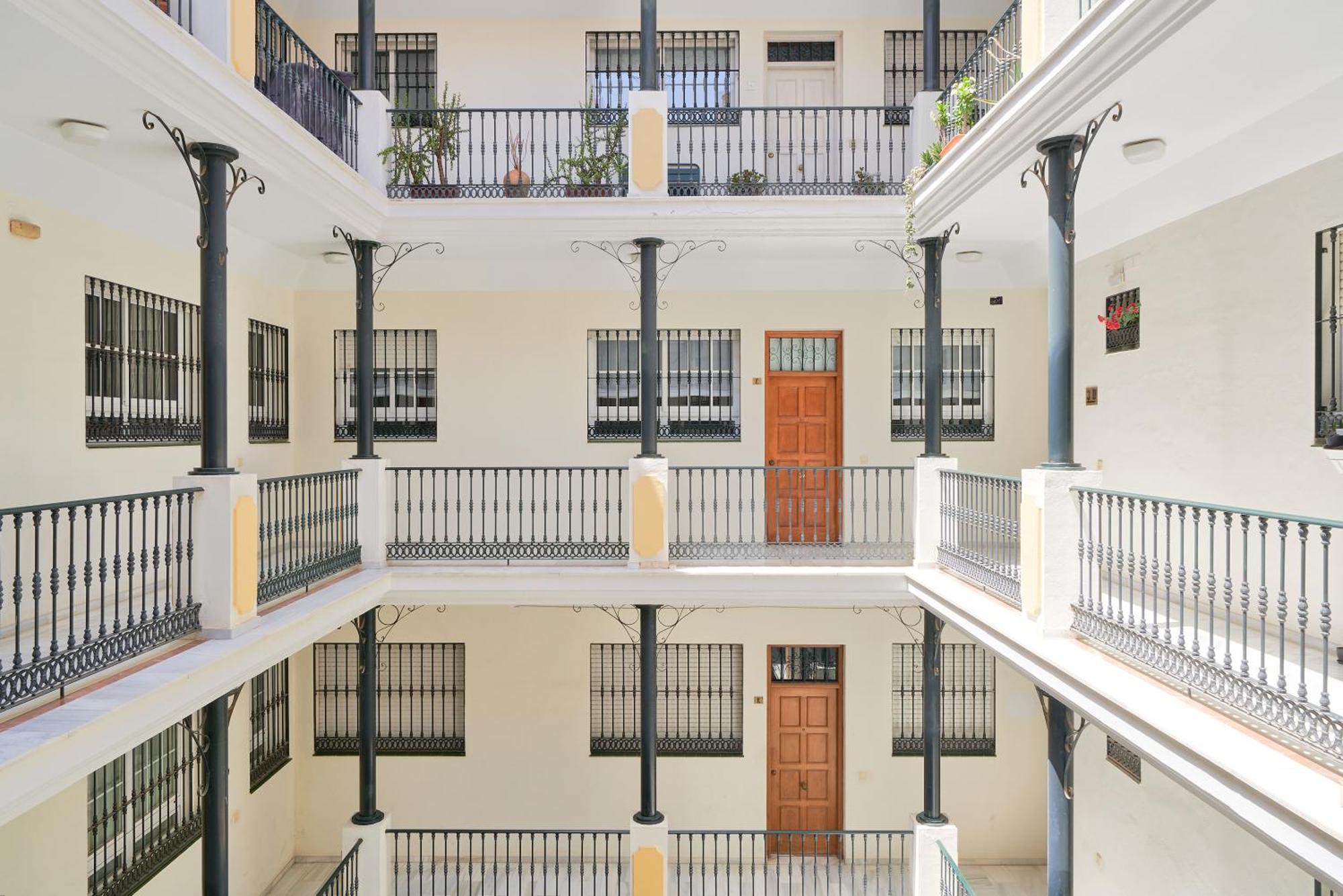 Iloftmalaga Carreteria - Rosaleda Appartement Buitenkant foto