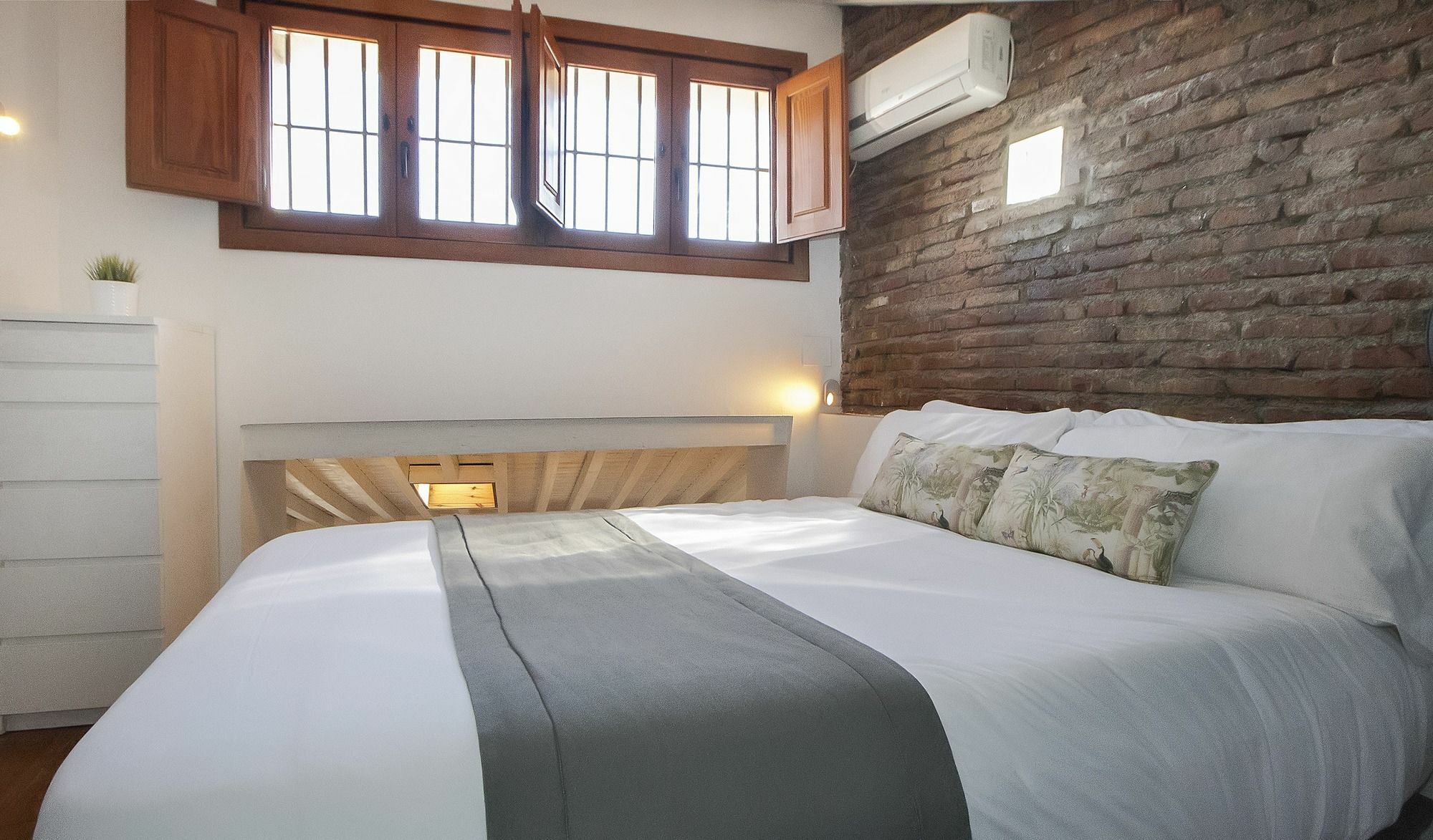 Iloftmalaga Carreteria - Rosaleda Appartement Buitenkant foto